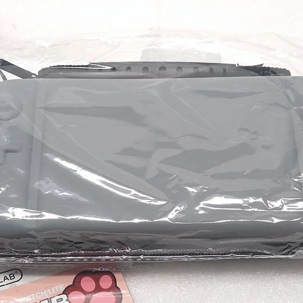 Nintendo Switch Lite Carry Case w/ FUNLAB 4 pack thumb grips Great Gift NWOT